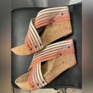Lucky brand pink ombre, Michaela crisscross, cork wedges, size 9.5.